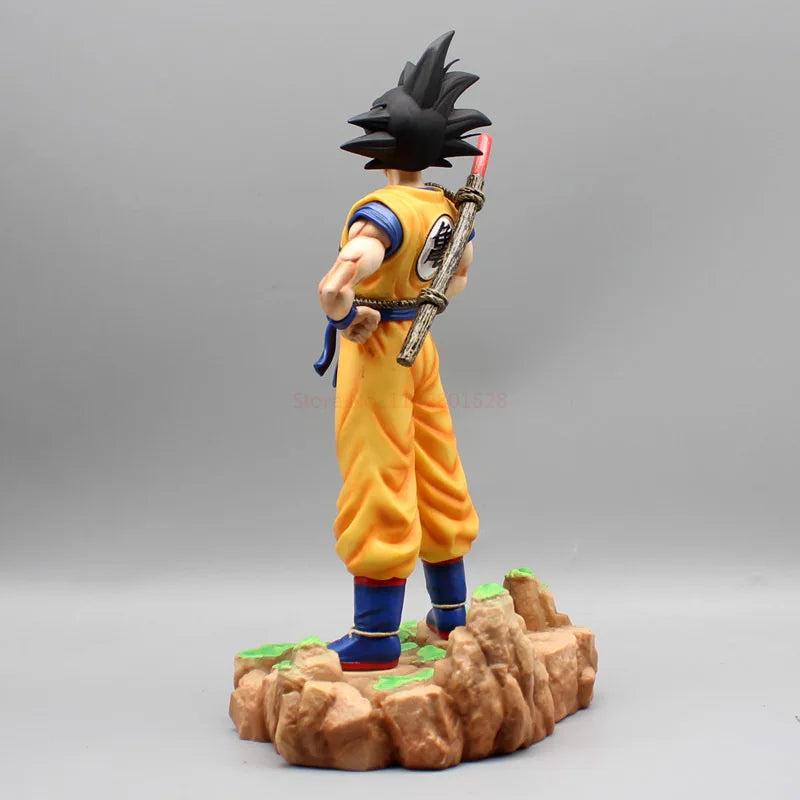 Figurine Goku avec Nyoi-bō – 28 cm