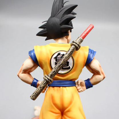 Figurine Goku avec Nyoi-bō – 28 cm